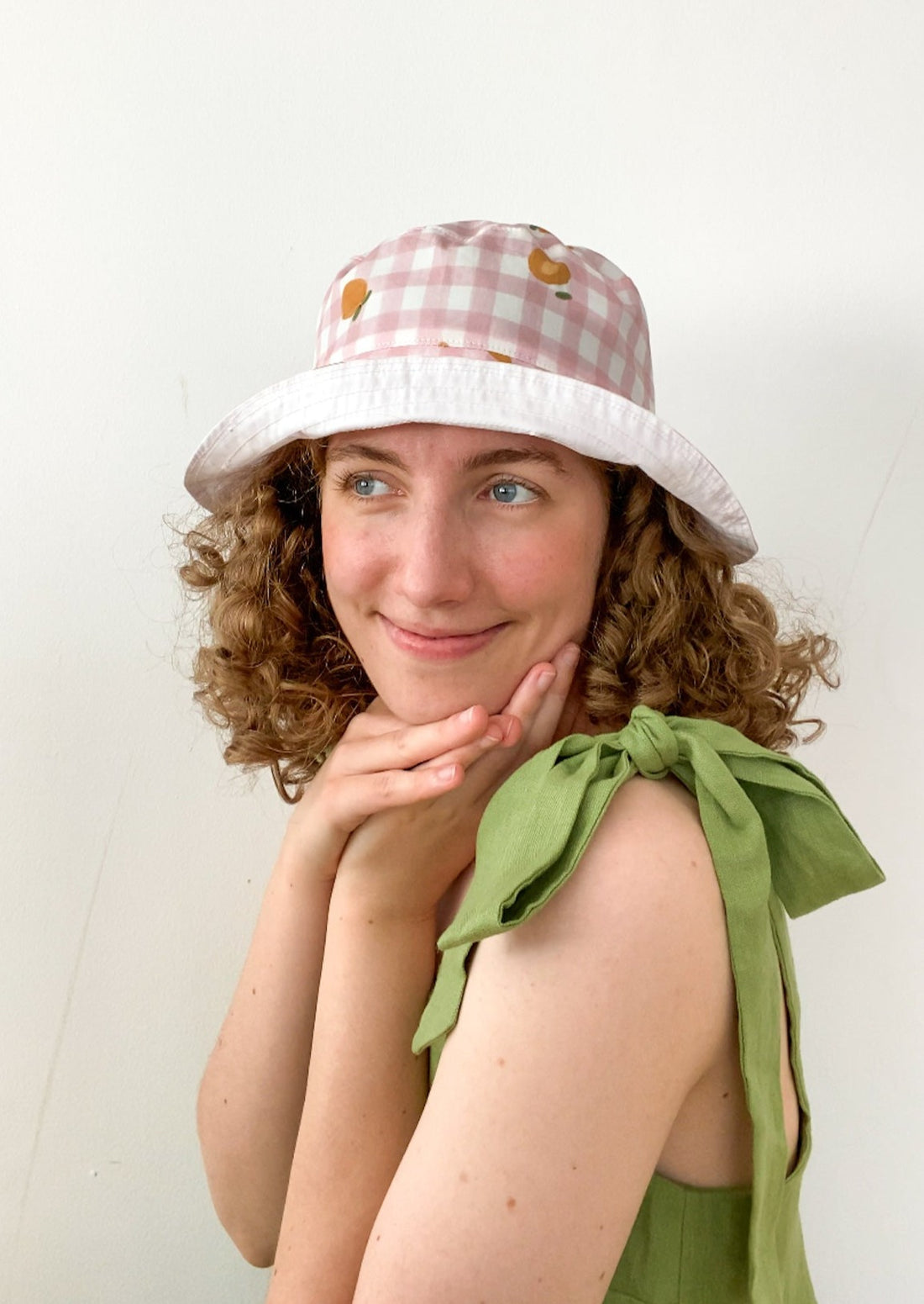 Apricot bucket hat – Studio Minapop