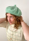 Beret in mint green wool
